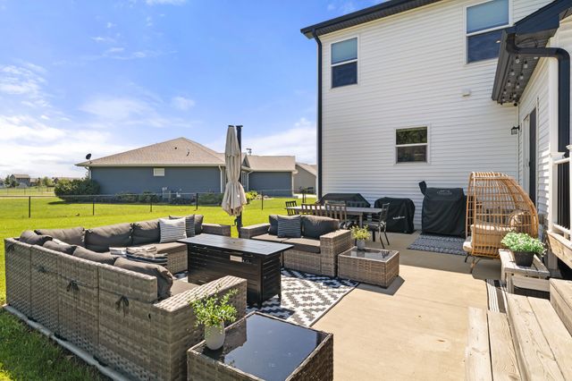 222 Park View Lane, Madrid, IA 50156