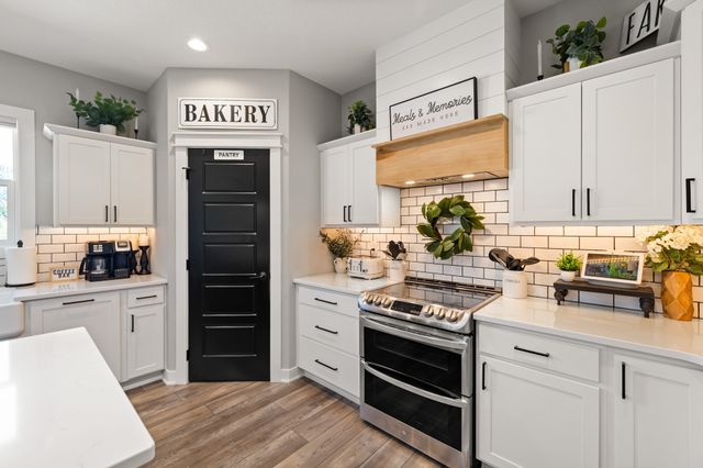 222 Park View Lane, Madrid, IA 50156