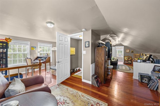 43 Astor Avenue, Brookhaven, NY 11719