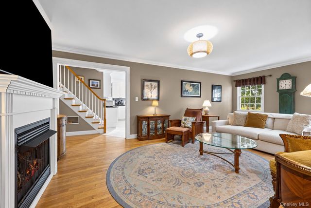 43 Astor Avenue, Brookhaven, NY 11719