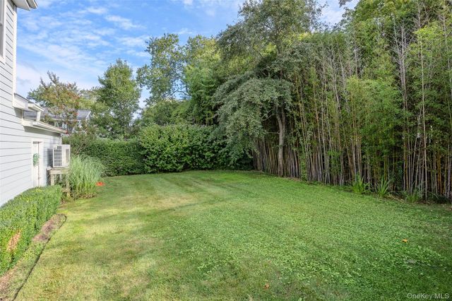 43 Astor Avenue, Brookhaven, NY 11719