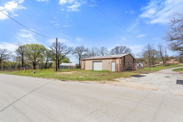 23326 COUNTY ROAD 448, Lindale, TX 75771