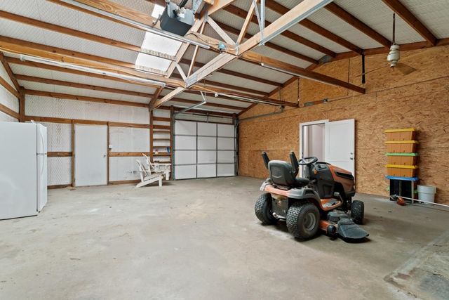 23326 COUNTY ROAD 448, Lindale, TX 75771