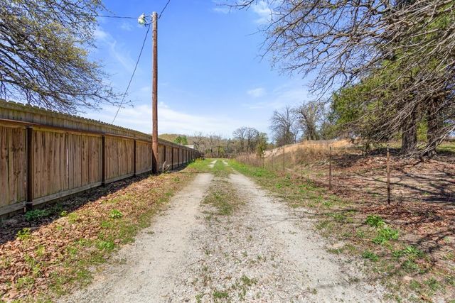 23326 COUNTY ROAD 448, Lindale, TX 75771