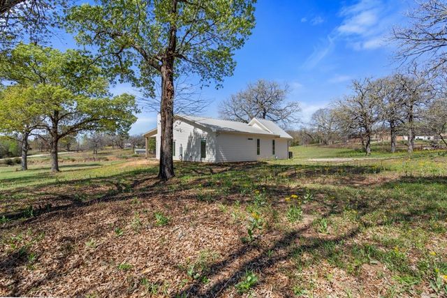 23326 COUNTY ROAD 448, Lindale, TX 75771