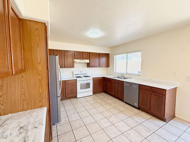 11184 W Palm Lane, Avondale, AZ 85392