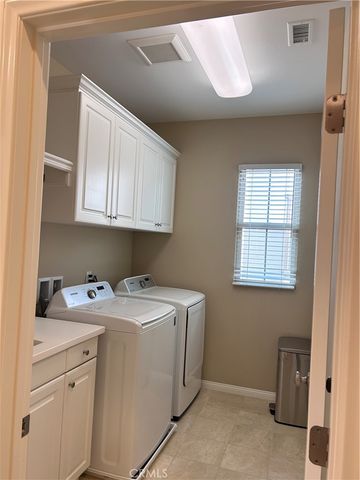 63 Elmdale, Irvine, CA 92620