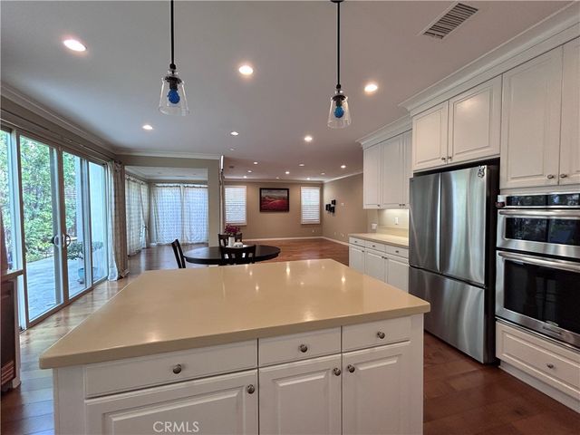 63 Elmdale, Irvine, CA 92620