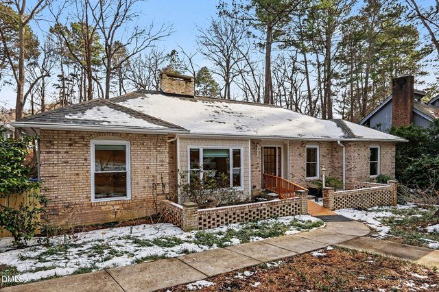 2477 Foxwood Drive, Chapel Hill, NC 27514