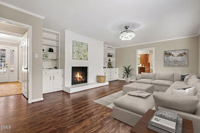 2477 Foxwood Drive, Chapel Hill, NC 27514