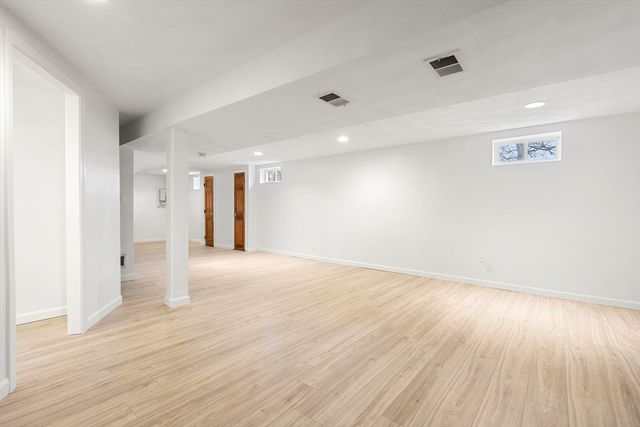 15 Phillip Rd, Billerica, MA 01821