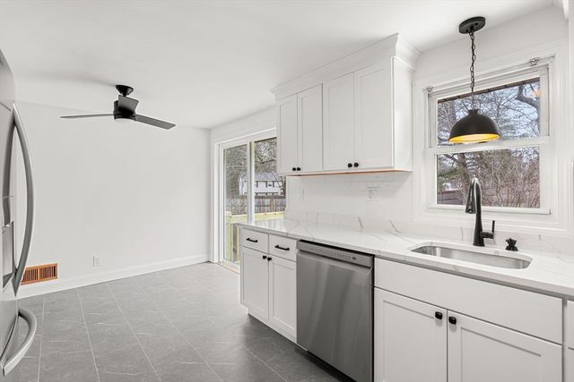 15 Phillip Rd, Billerica, MA 01821