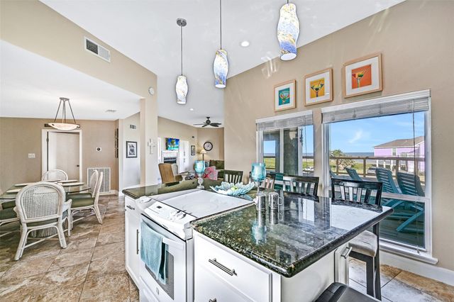 17614 Glei, Galveston, TX 77554