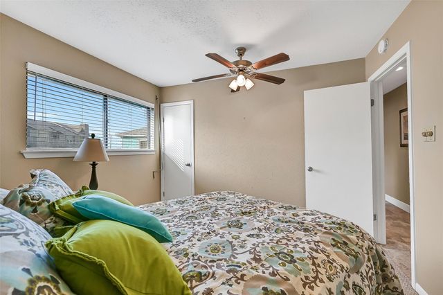 17614 Glei, Galveston, TX 77554