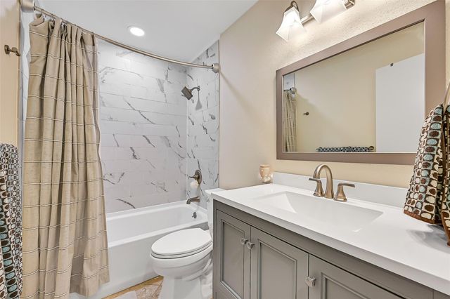 17614 Glei, Galveston, TX 77554