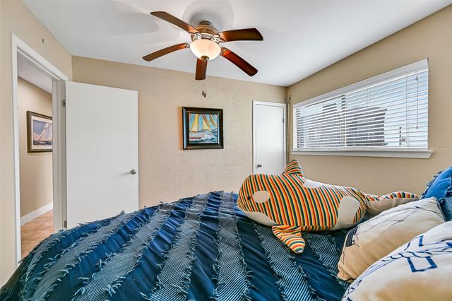 17614 Glei, Galveston, TX 77554