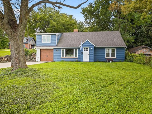 111 Lord Street, Edgerton, WI 53534