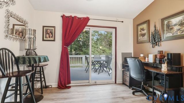 8901 Firethorne Ln, North Chesterfield, VA 23237