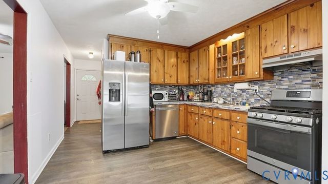8901 Firethorne Ln, North Chesterfield, VA 23237
