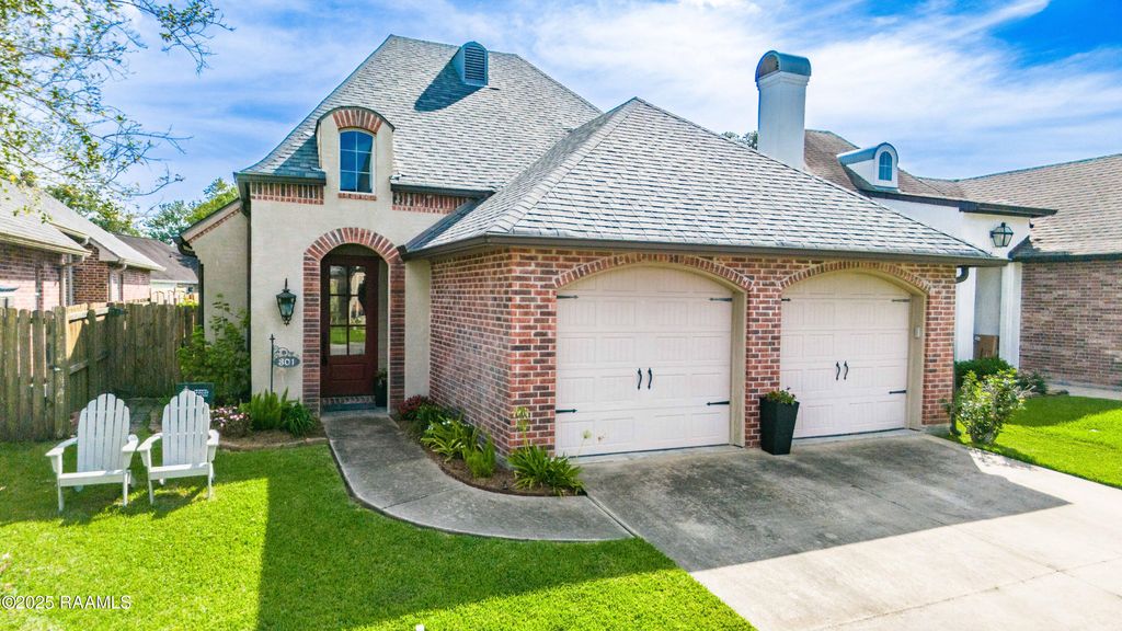 301 Barataria Bay Point, Lafayette, LA 70508