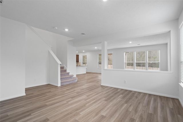 709 Appaloosa Meadow Drive, Magnolia, TX 77354