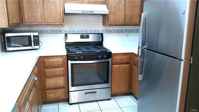 527 S Walnut 3, La Habra, CA 90631