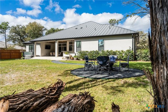 2406 Geneseo Oaks, New Braunfels, TX 78132