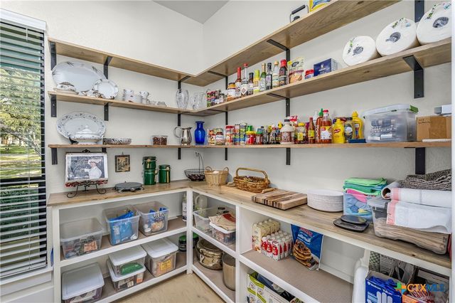 2406 Geneseo Oaks, New Braunfels, TX 78132