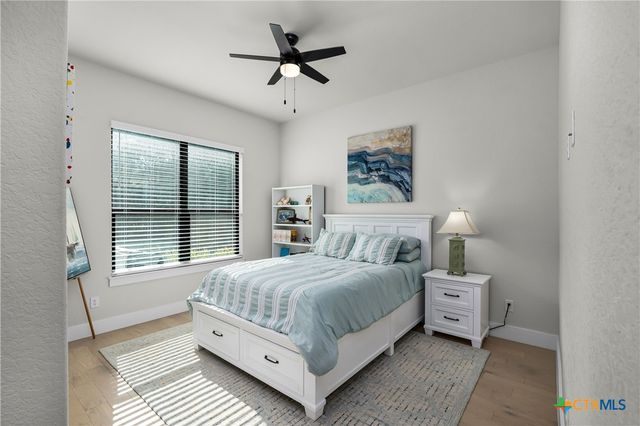 2406 Geneseo Oaks, New Braunfels, TX 78132