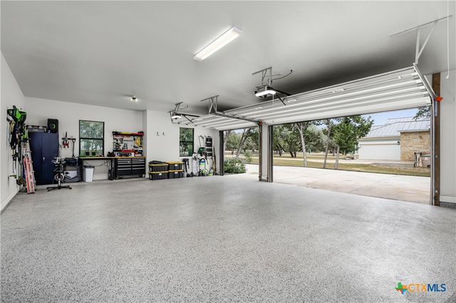 2406 Geneseo Oaks, New Braunfels, TX 78132