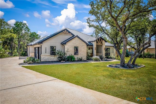 2406 Geneseo Oaks, New Braunfels, TX 78132