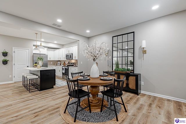 304 B Village Brooke Drive, Elizabethtown, KY 42701