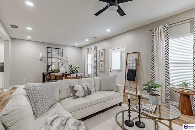 304 B Village Brooke Drive, Elizabethtown, KY 42701