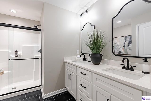 304 B Village Brooke Drive, Elizabethtown, KY 42701