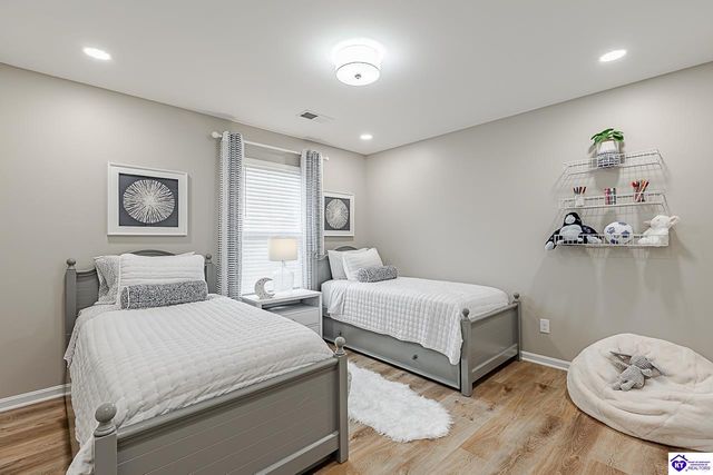 304 B Village Brooke Drive, Elizabethtown, KY 42701