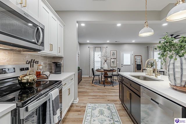 304 B Village Brooke Drive, Elizabethtown, KY 42701