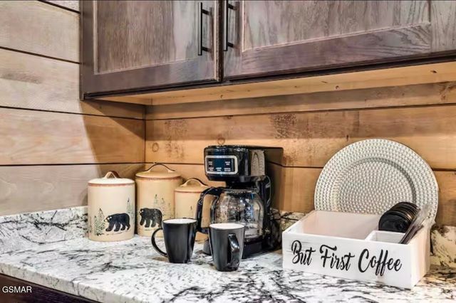 1508 Mountain Drive, Sevierville, TN 37876