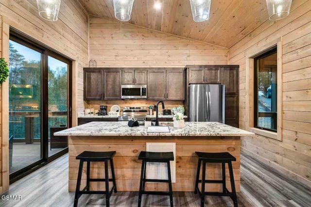 1508 Mountain Drive, Sevierville, TN 37876