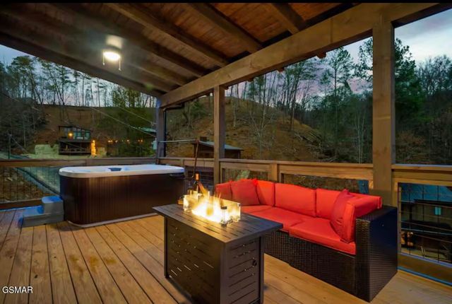 1508 Mountain Drive, Sevierville, TN 37876