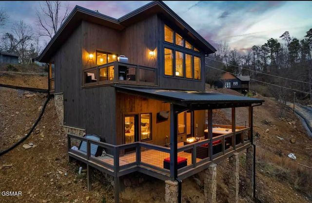 1508 Mountain Drive, Sevierville, TN 37876