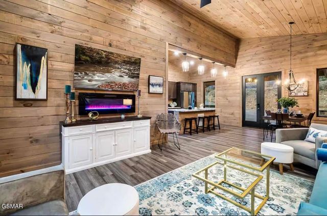 1508 Mountain Drive, Sevierville, TN 37876