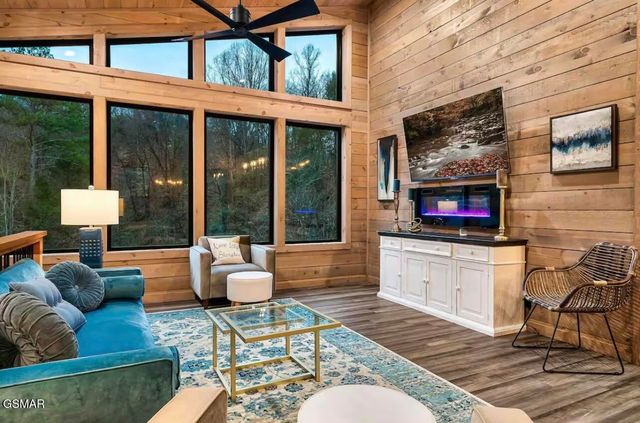 1508 Mountain Drive, Sevierville, TN 37876