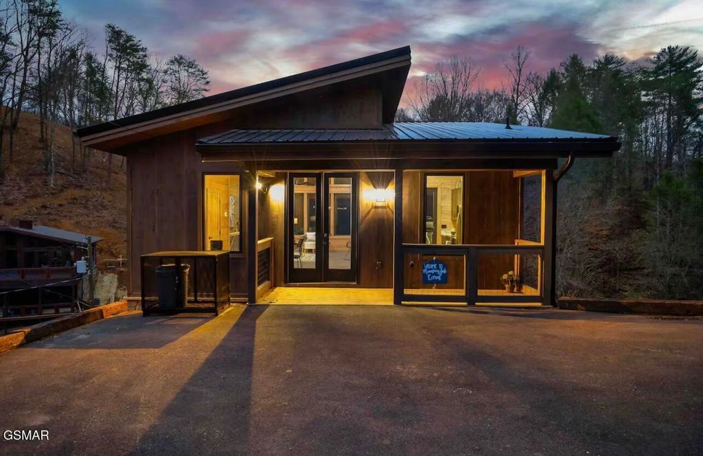 1508 Mountain Drive, Sevierville, TN 37876