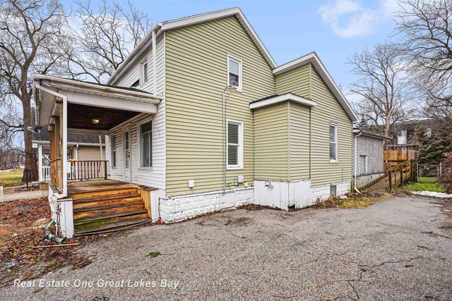 623 N Woodbridge Street, Saginaw, MI 48602