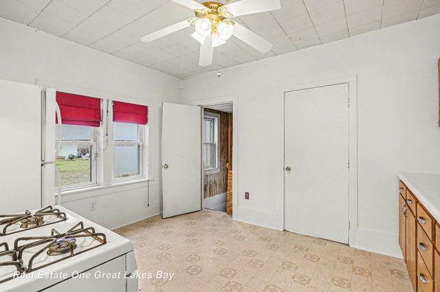 623 N Woodbridge Street, Saginaw, MI 48602