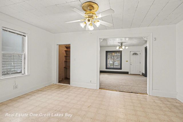 623 N Woodbridge Street, Saginaw, MI 48602