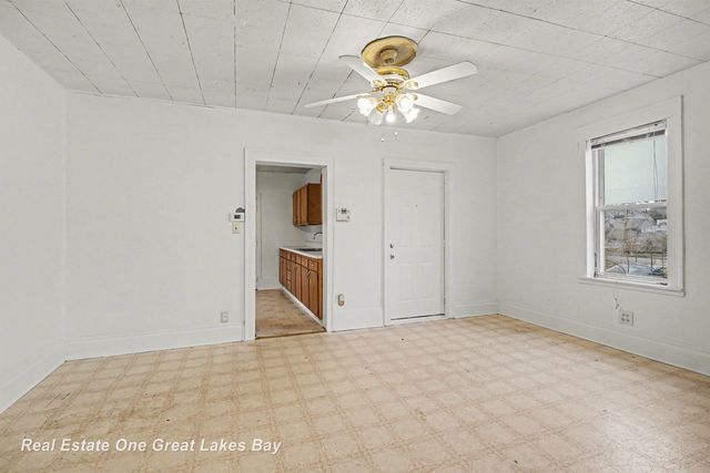 623 N Woodbridge Street, Saginaw, MI 48602