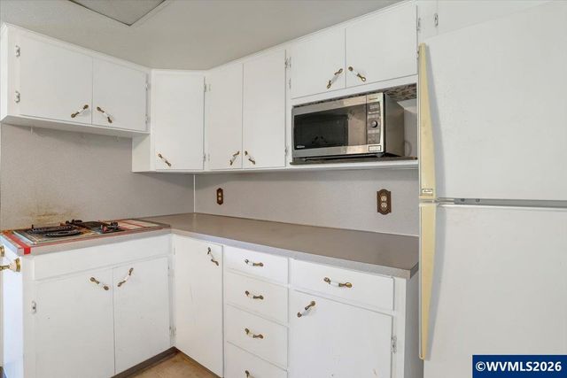 3043 Hammel St NE, Salem, OR 97301