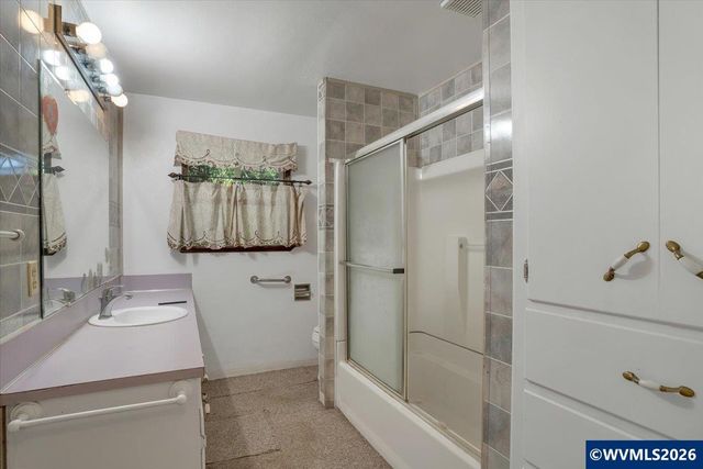 3043 Hammel St NE, Salem, OR 97301