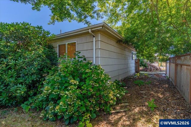 3043 Hammel St NE, Salem, OR 97301